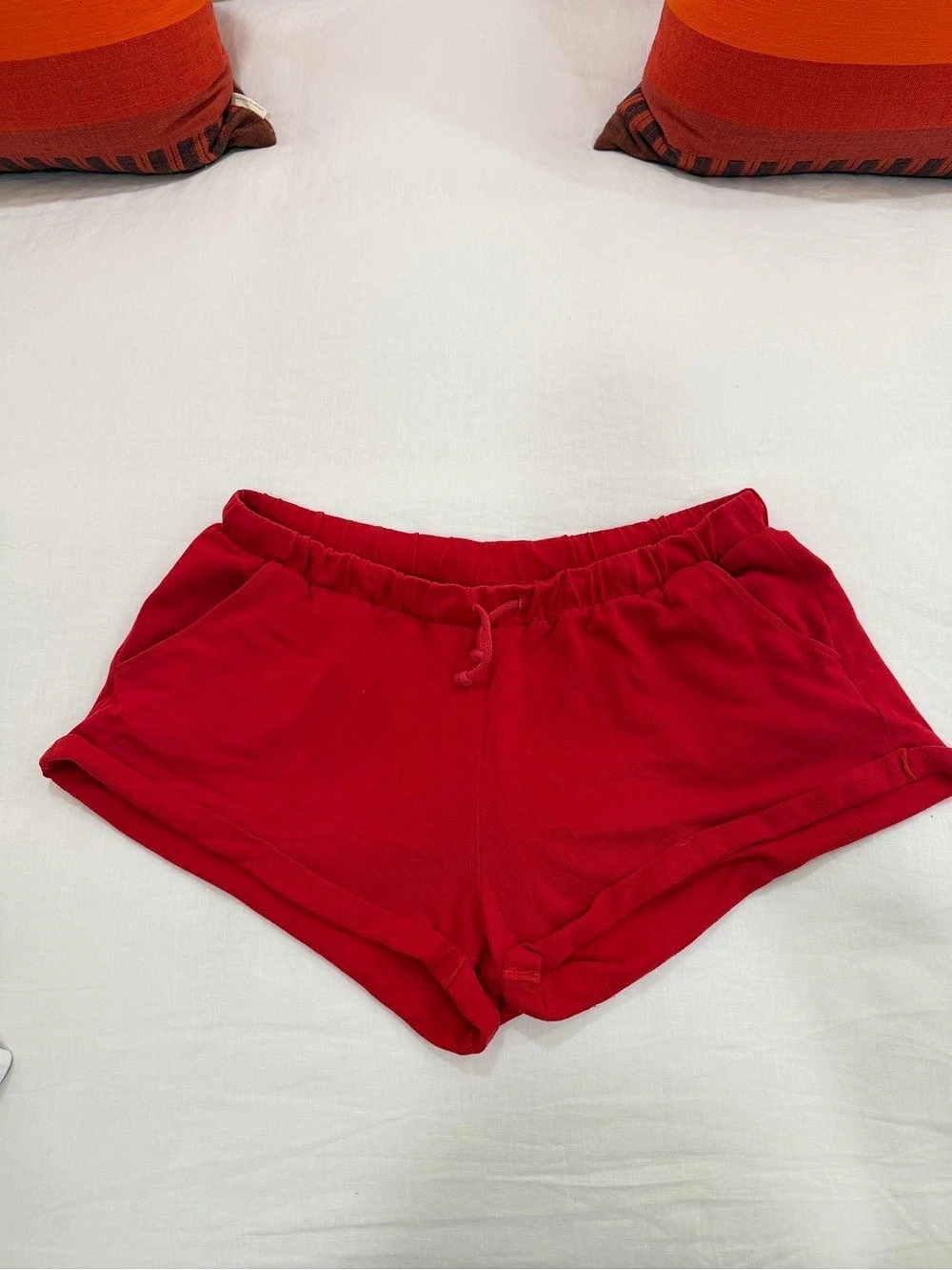 Divided sweat Shorts in Red Size XL